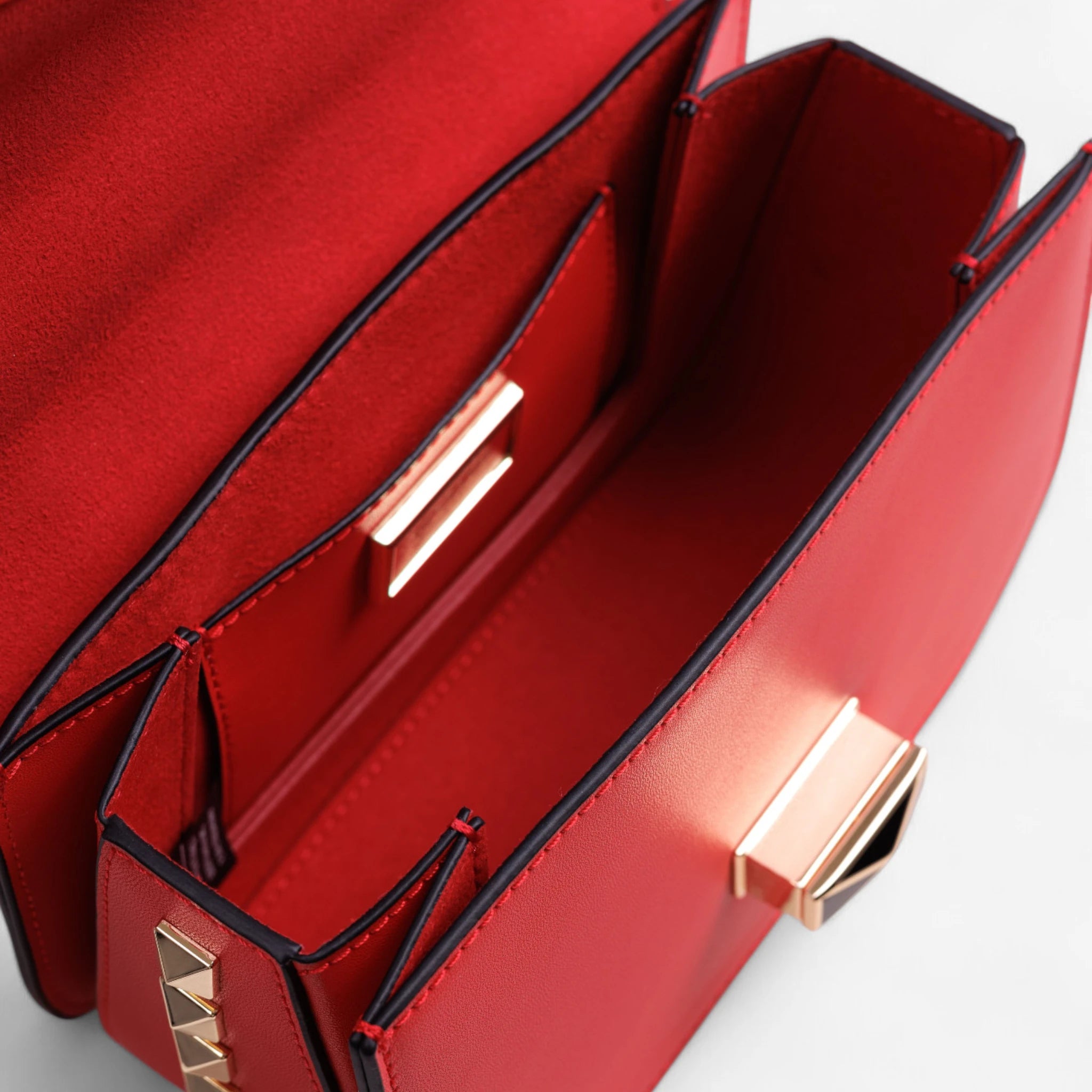 IT Aris Flap Bag rot