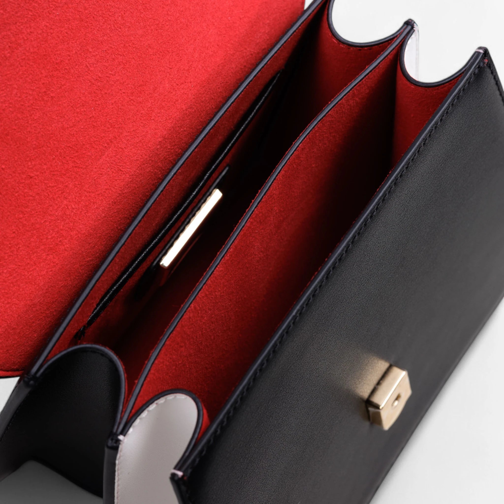 OASI Goldie Schultertasche schwarz